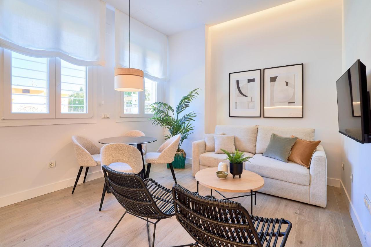 Ferienwohnung Lofts Parque De Huelin Málaga Exterior foto