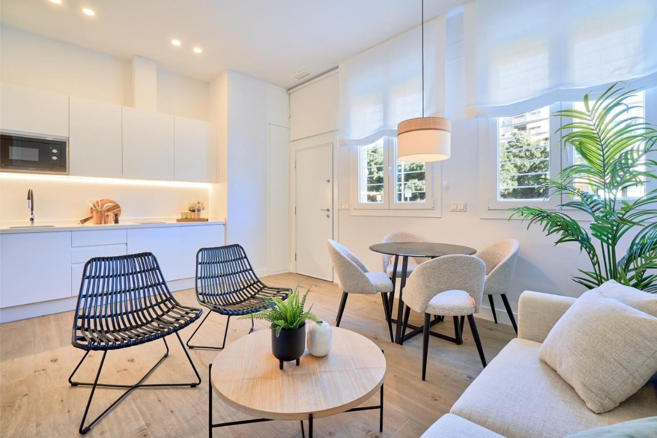 Ferienwohnung Lofts Parque De Huelin Málaga Exterior foto