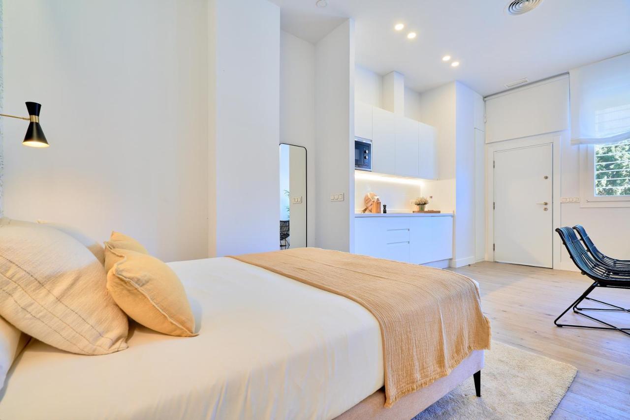 Ferienwohnung Lofts Parque De Huelin Málaga Exterior foto