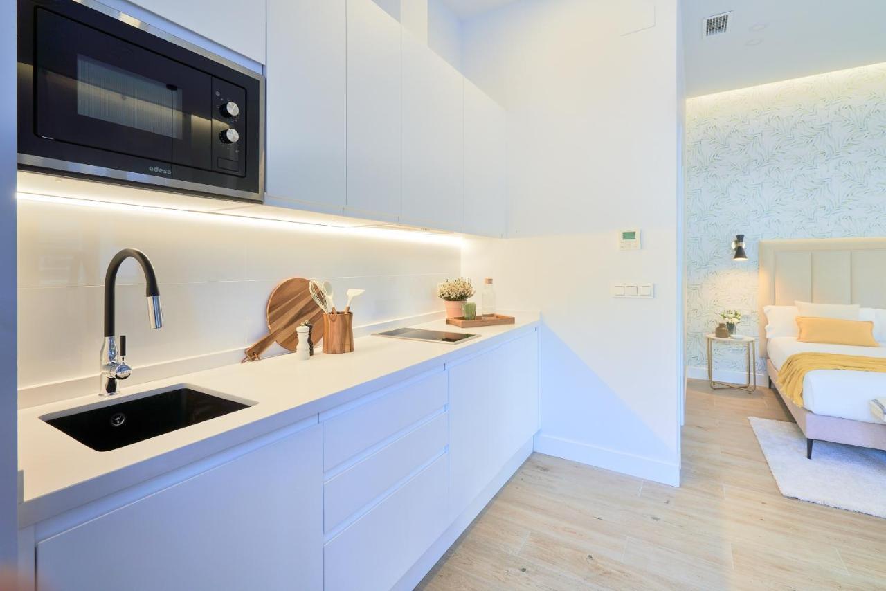 Ferienwohnung Lofts Parque De Huelin Málaga Exterior foto